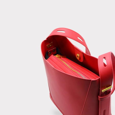 Frontale borsa Oli in pelle sostenibile, capiente ed elegante