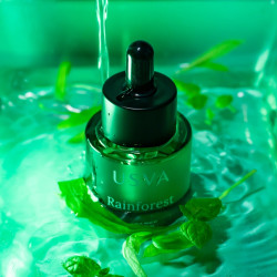 Siero viso naturale ricco di Omega per rinforzare la barriera cutanea